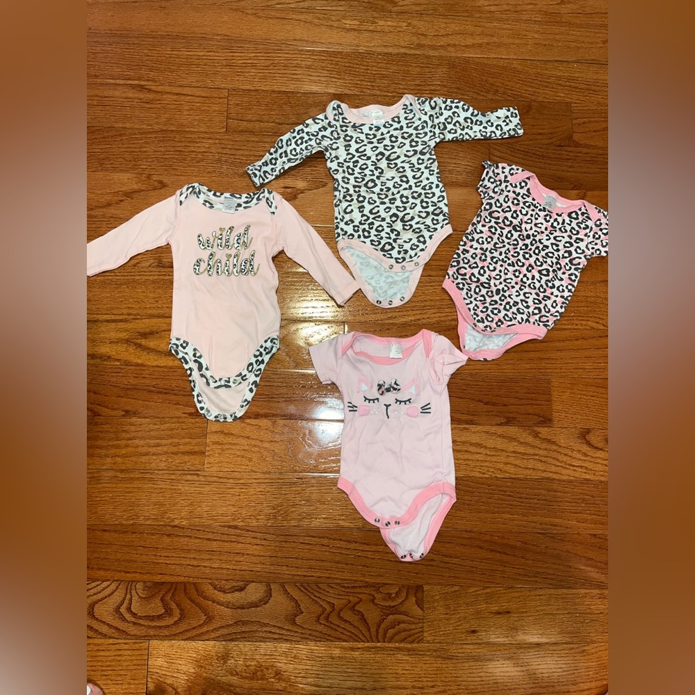 Baby Kiss leopard print onesie pack of 4 3-6 months